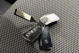 sininen Volkswagen ID. Buzz Cargo 2023 kuva 20.