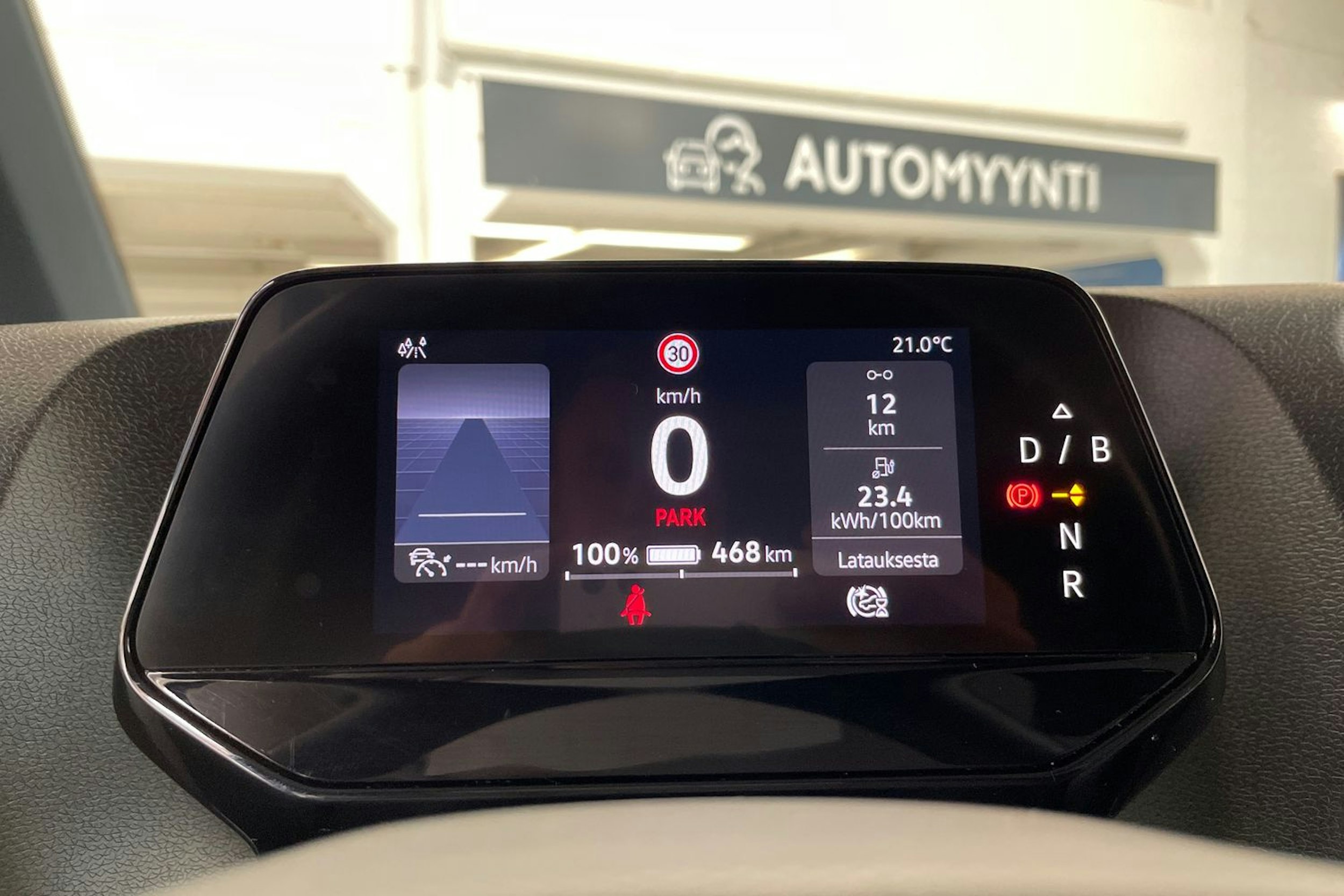 sininen Volkswagen ID. Buzz Cargo 2023 kuva 19.