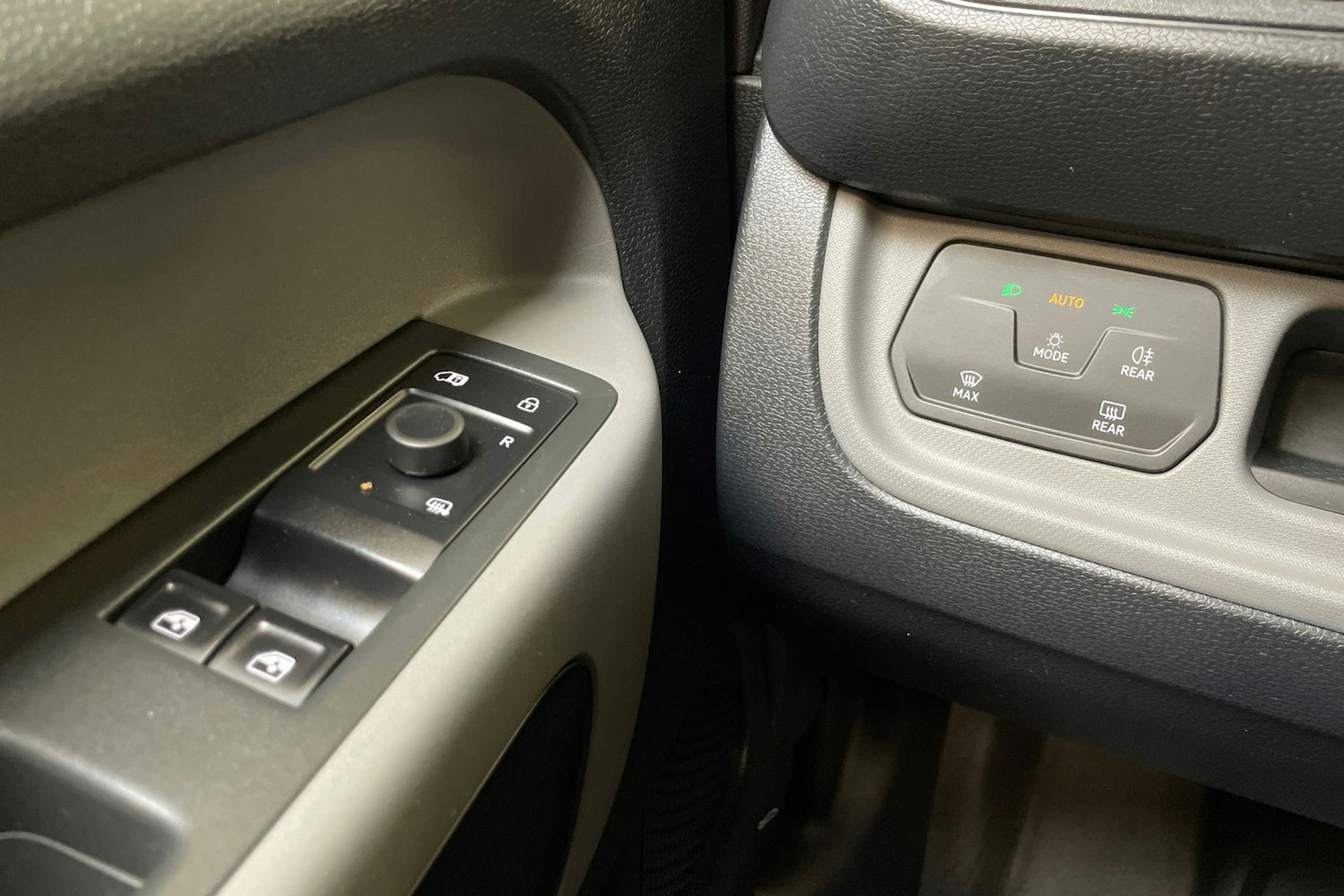 sininen Volkswagen ID. Buzz Cargo 2023 kuva 21.