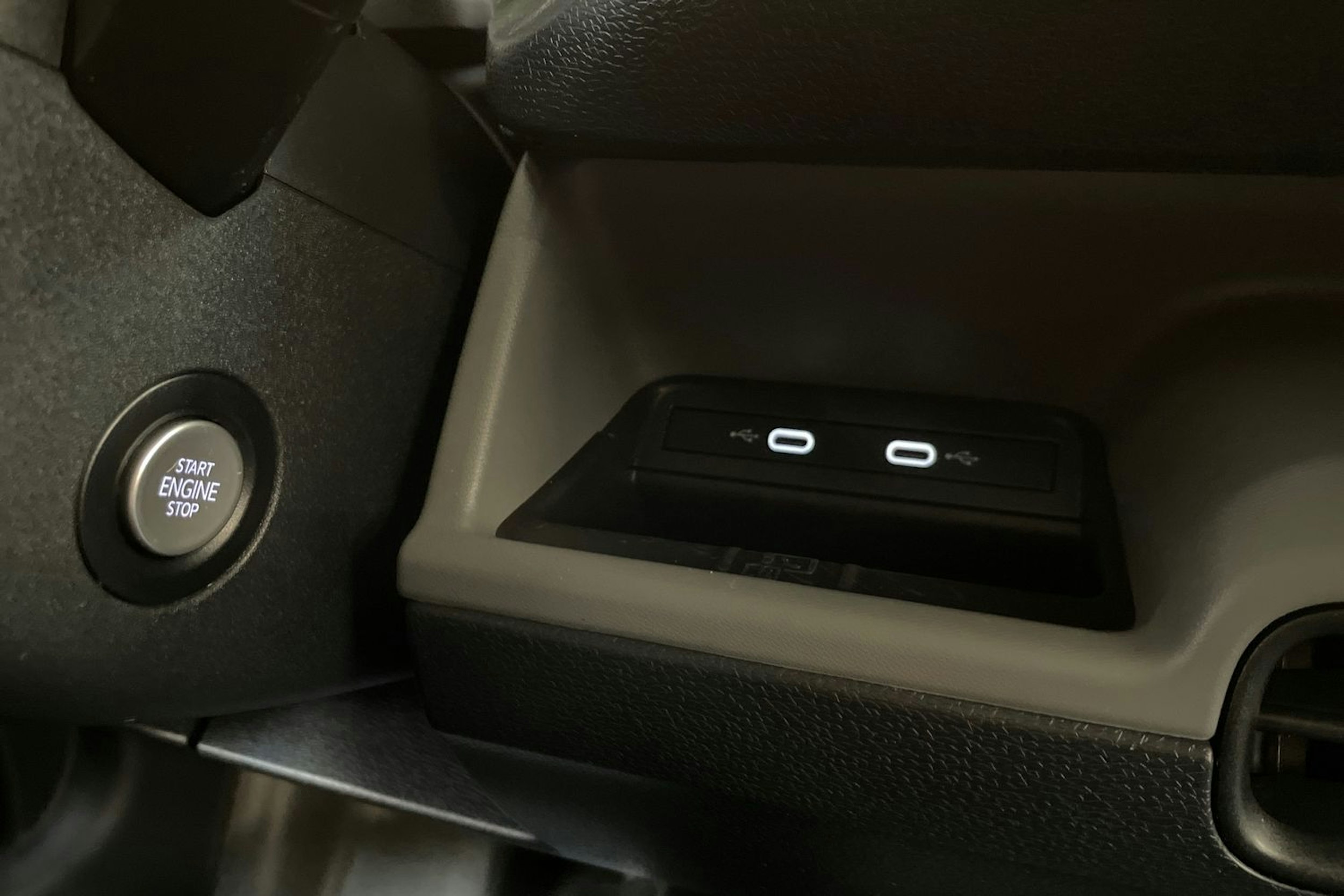 sininen Volkswagen ID. Buzz Cargo 2023 kuva 23.