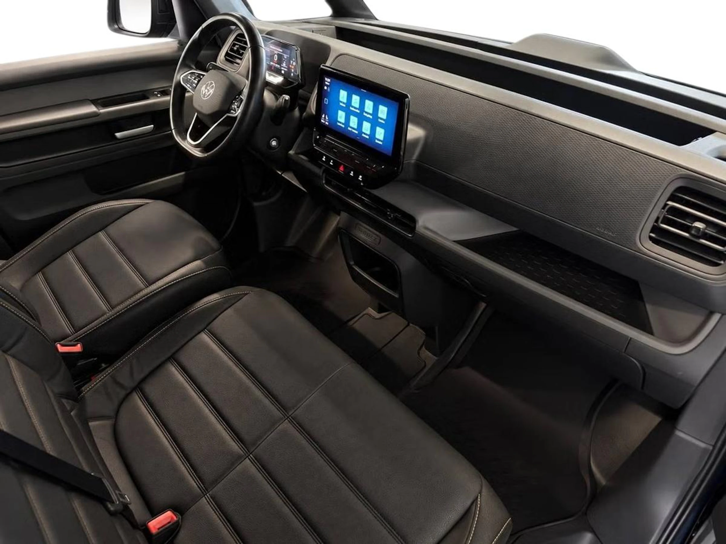 musta Volkswagen ID. Buzz Cargo 2024 kuva 7.