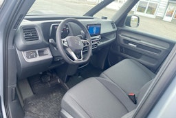 harmaa Volkswagen ID. Buzz Cargo 2024 kuva 6.