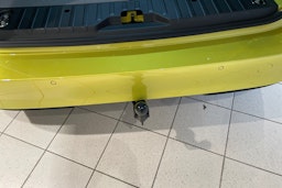 keltainen Volkswagen ID. Buzz Cargo 2024 kuva 18.