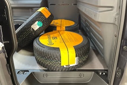 met. sininen Volkswagen ID. Buzz Cargo 2024 kuva 9.