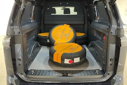 met. sininen Volkswagen ID. Buzz Cargo 2024 kuva 11.