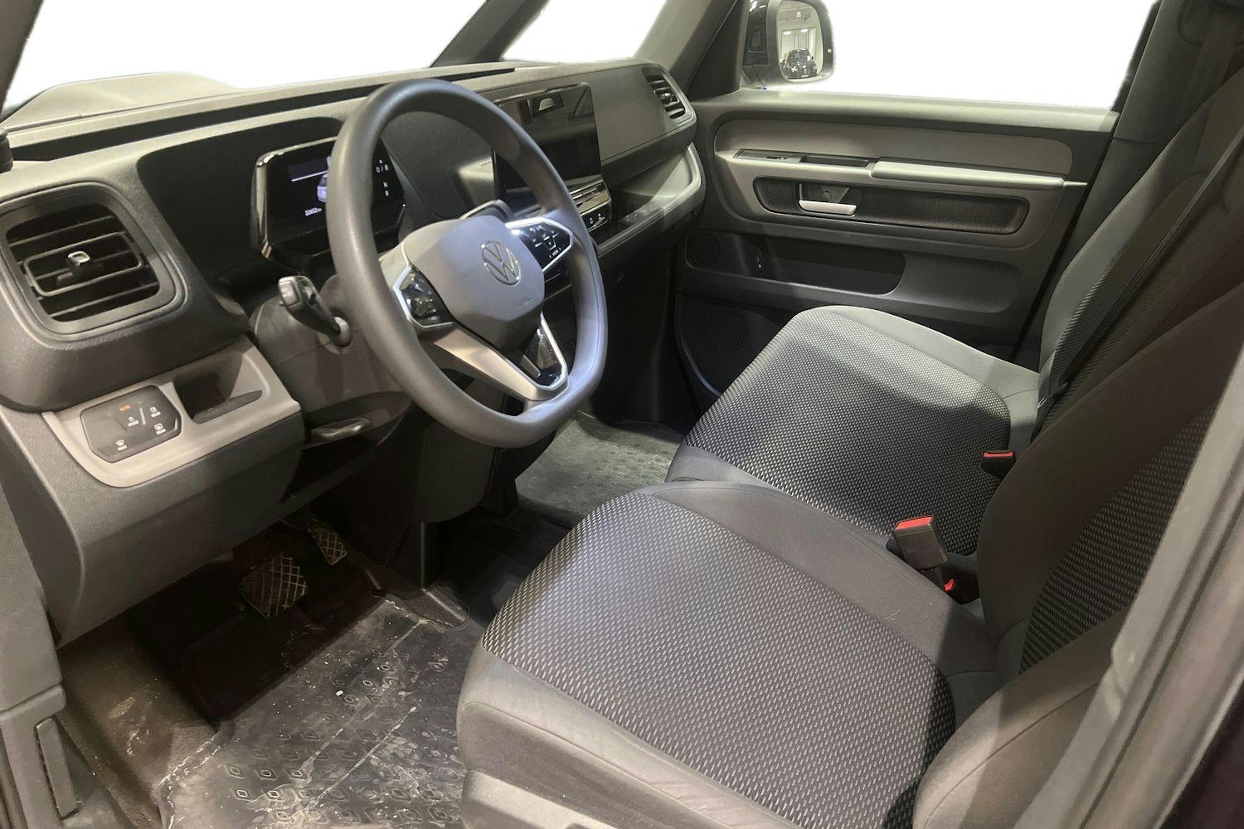 sininen Volkswagen ID. Buzz Cargo 2024 kuva 3.