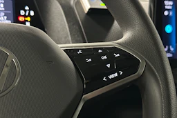 valkoinen Volkswagen ID. Buzz Cargo 2024 kuva 21.