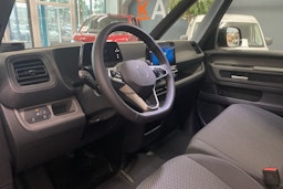 met. musta Volkswagen ID. Buzz Cargo 2024 kuva 6.