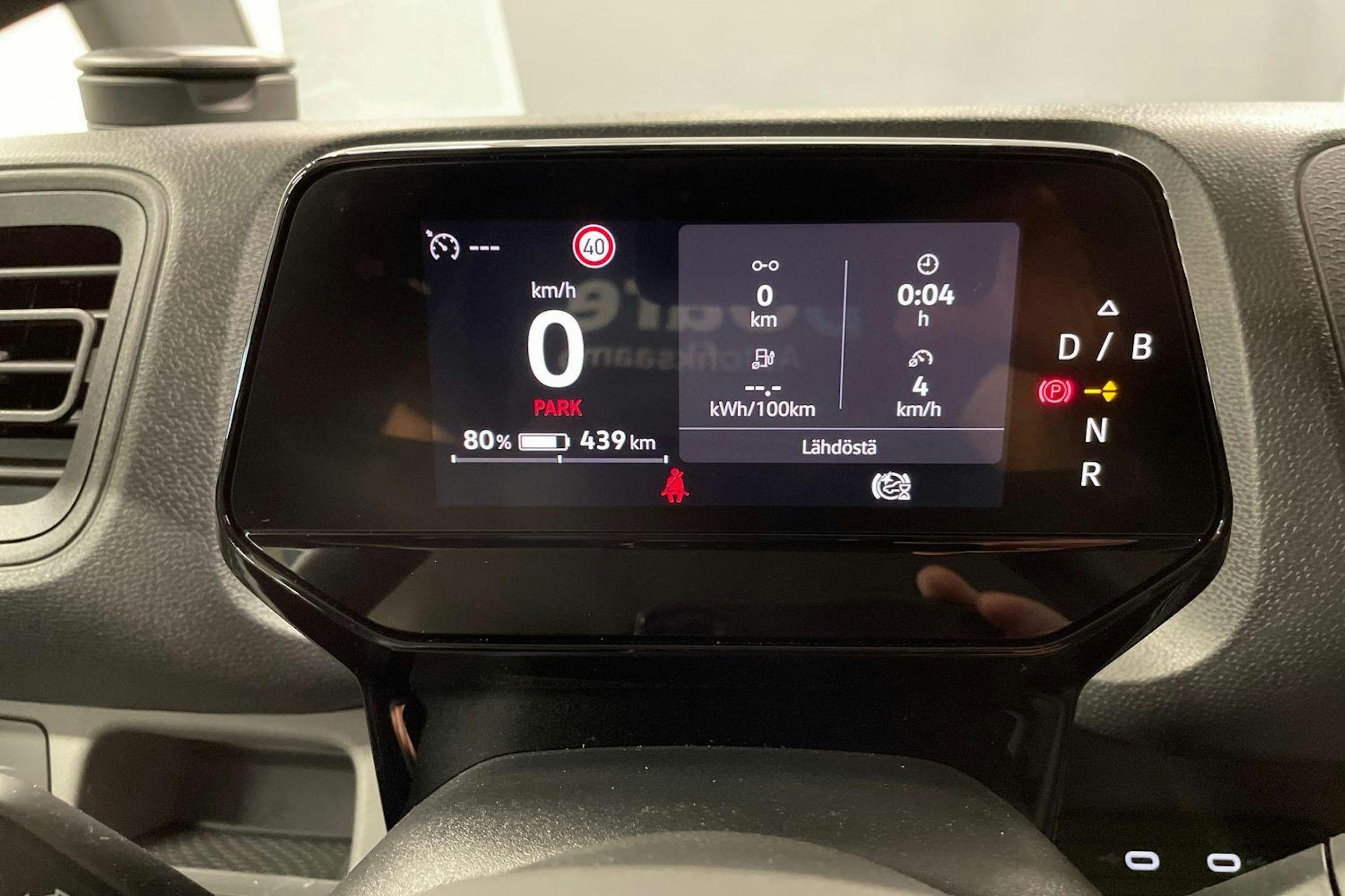 sininen Volkswagen ID. Buzz Cargo 2024 kuva 9.