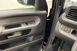 sininen Volkswagen ID. Buzz Cargo 2024 kuva 12.