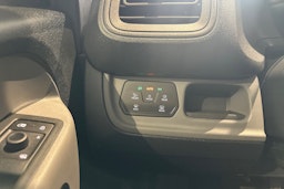 harmaa Volkswagen ID. Buzz Cargo 2024 kuva 23.