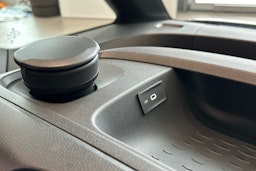 harmaa Volkswagen ID. Buzz Cargo 2025 kuva 17.