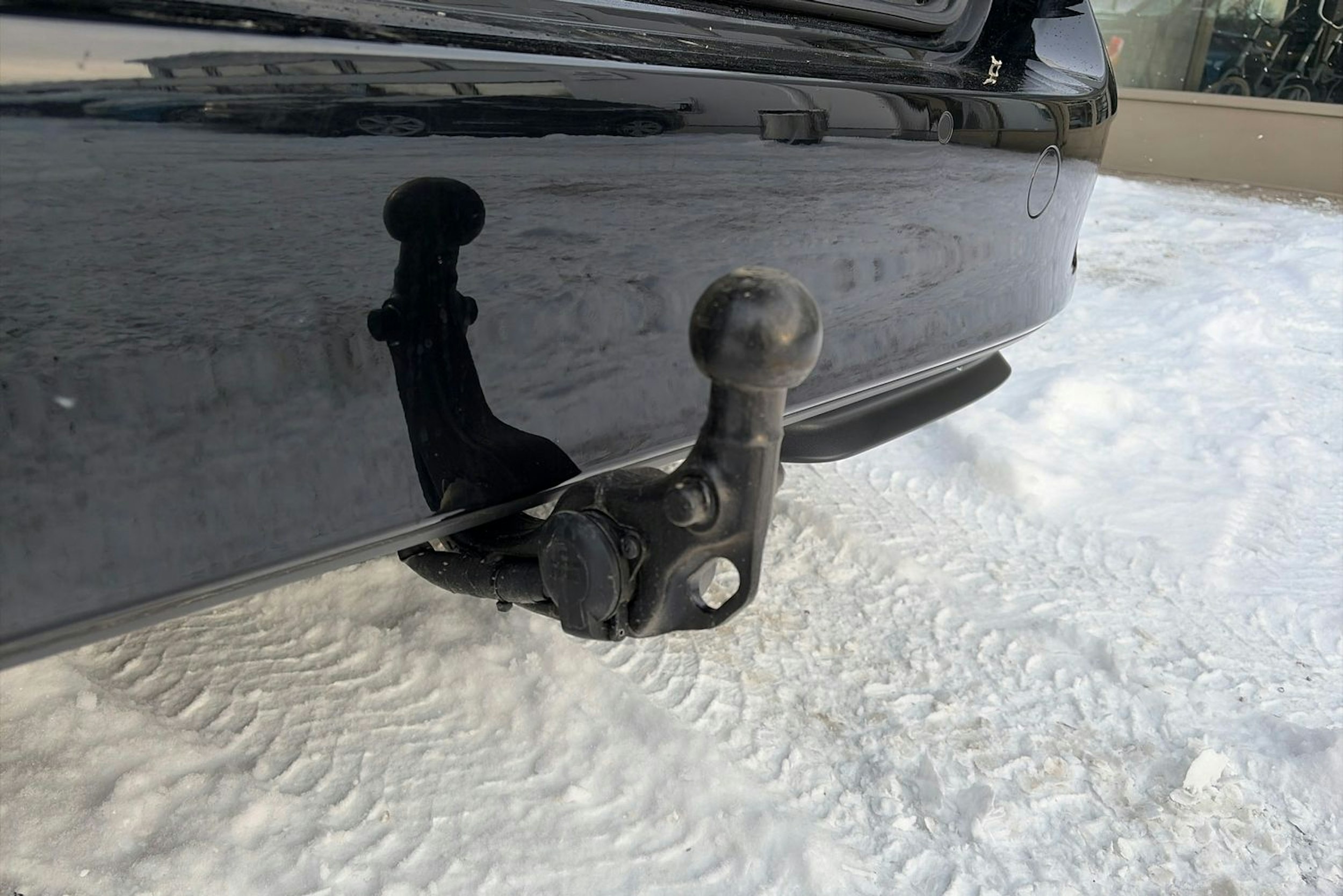 Musta Volkswagen ID. Buzz Cargo 2025 kuva 18.