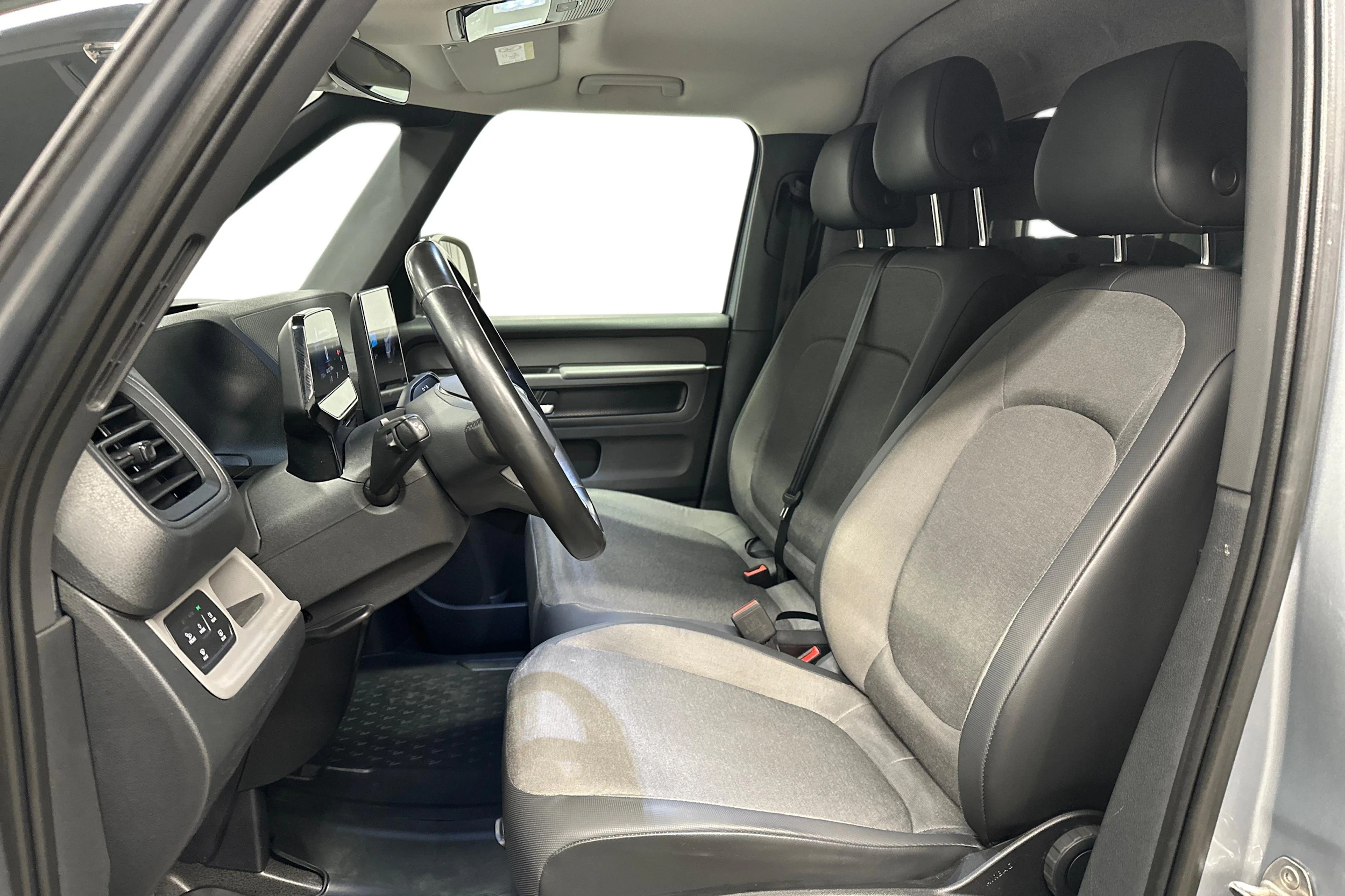hopea Volkswagen ID. Buzz Cargo 2025 kuva 8.