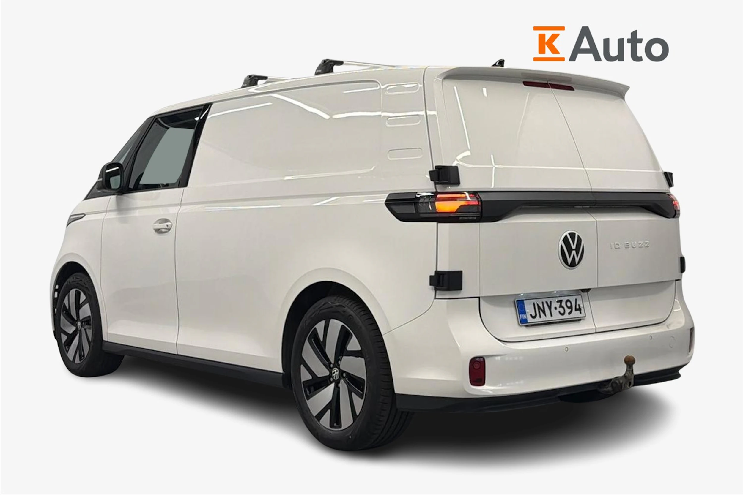valkoinen Volkswagen ID. Buzz Cargo 2025 kuva 2.