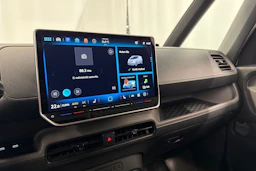 valkoinen Volkswagen ID. Buzz Cargo 2025 kuva 18.