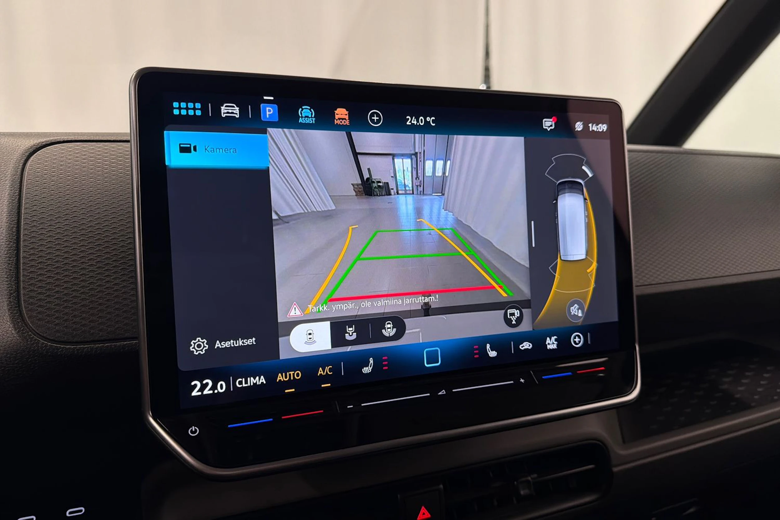 valkoinen Volkswagen ID. Buzz Cargo 2025 kuva 23.