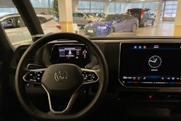 valkoinen Volkswagen ID. Buzz Cargo 2025 kuva 7.