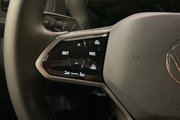 valkoinen Volkswagen ID. Buzz Cargo 2025 kuva 13.