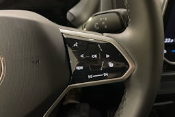 valkoinen Volkswagen ID. Buzz Cargo 2025 kuva 14.