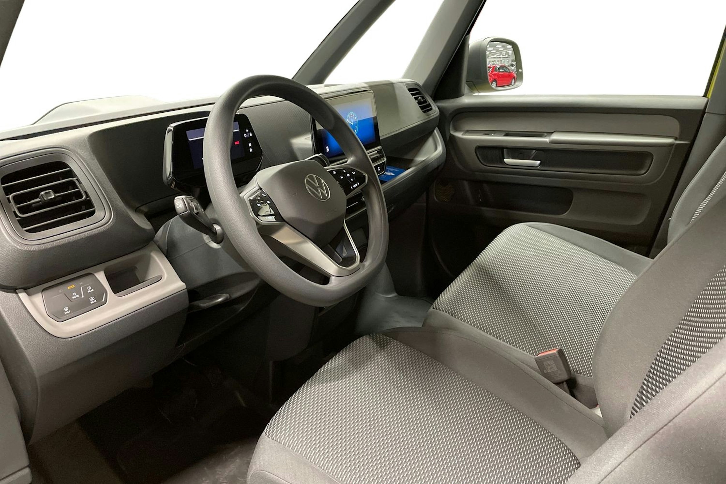 keltainen Volkswagen ID. Buzz Cargo 2025 kuva 7.