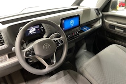 keltainen Volkswagen ID. Buzz Cargo 2025 kuva 9.