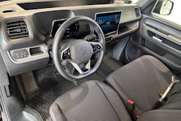 Musta Volkswagen ID. Buzz Cargo 2025 kuva 6.