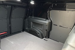 Musta Volkswagen ID. Buzz Cargo 2025 kuva 8.