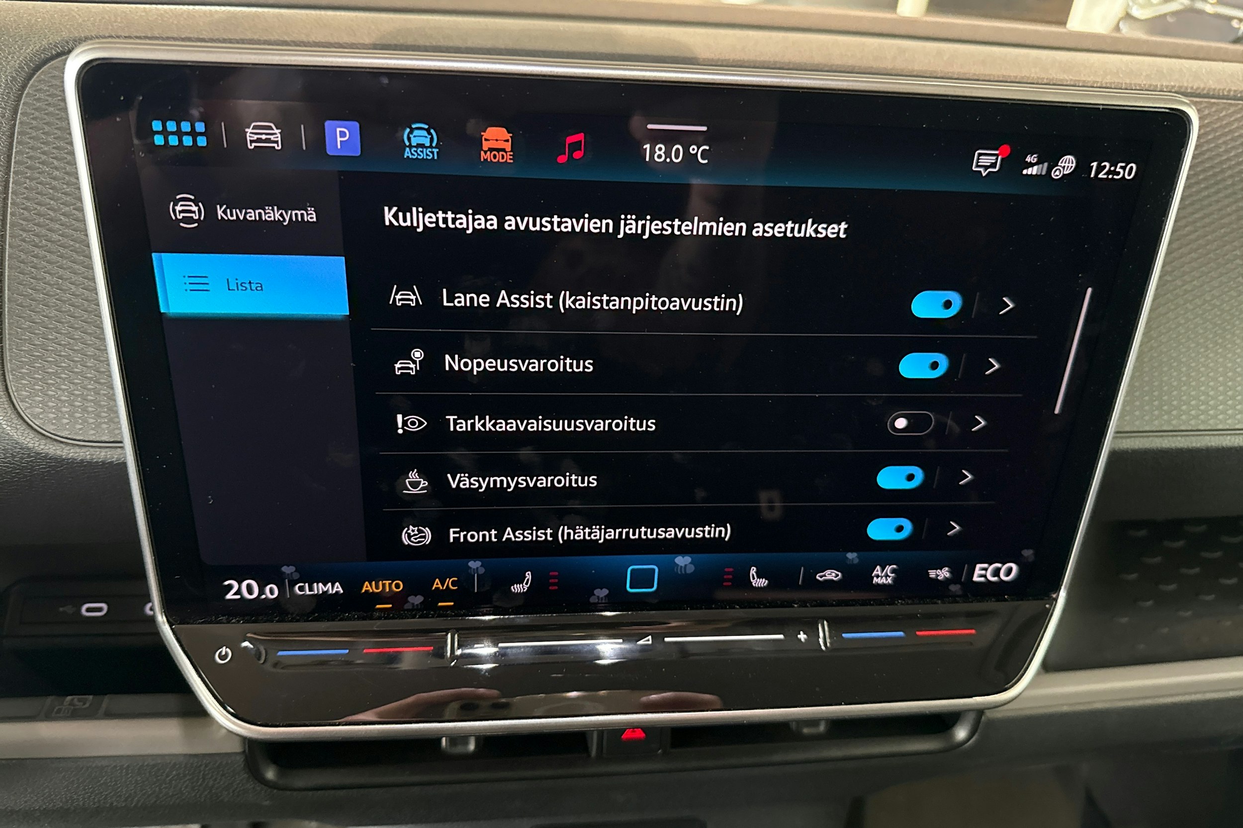 Musta Volkswagen ID. Buzz Cargo 2025 kuva 22.