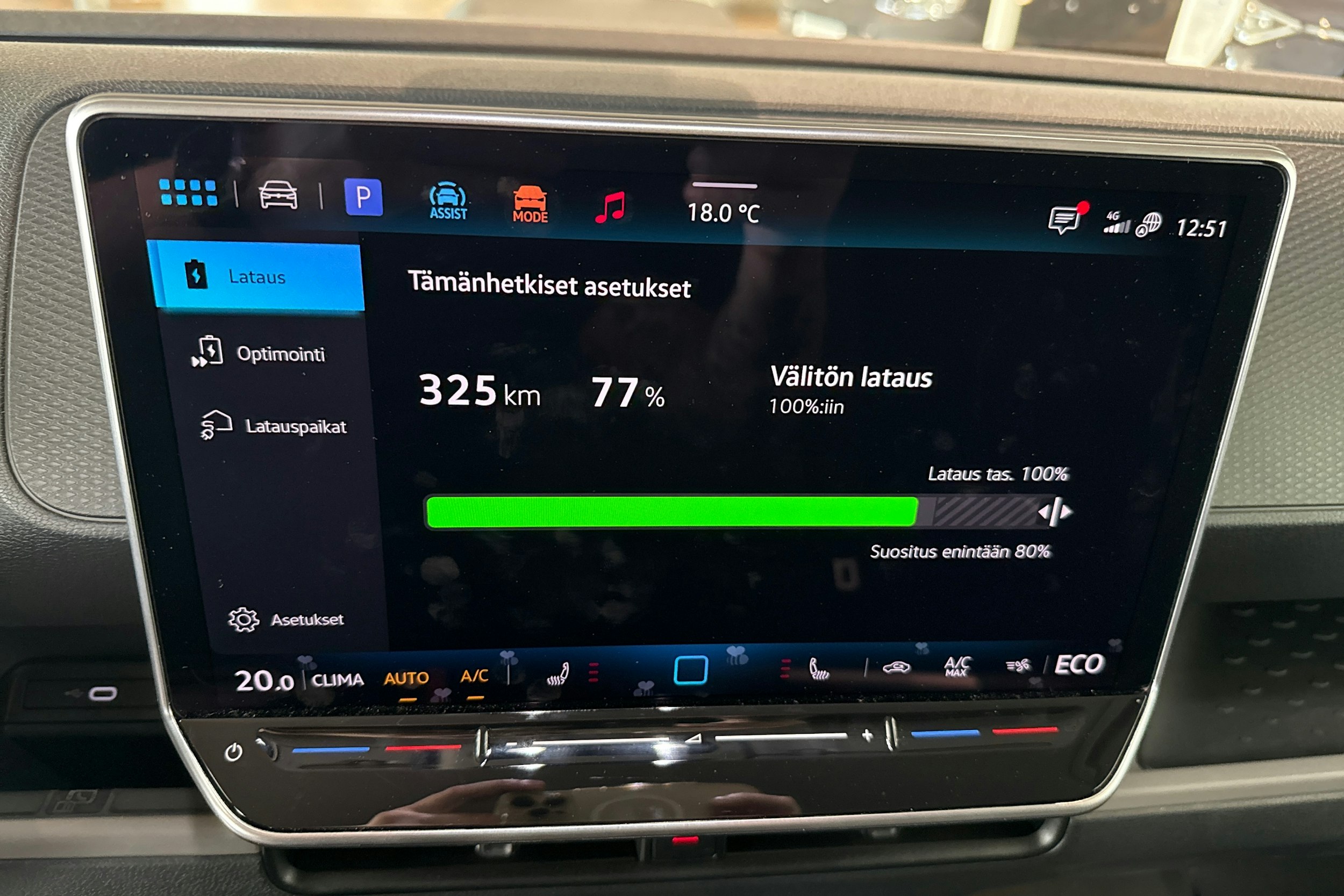 Musta Volkswagen ID. Buzz Cargo 2025 kuva 25.