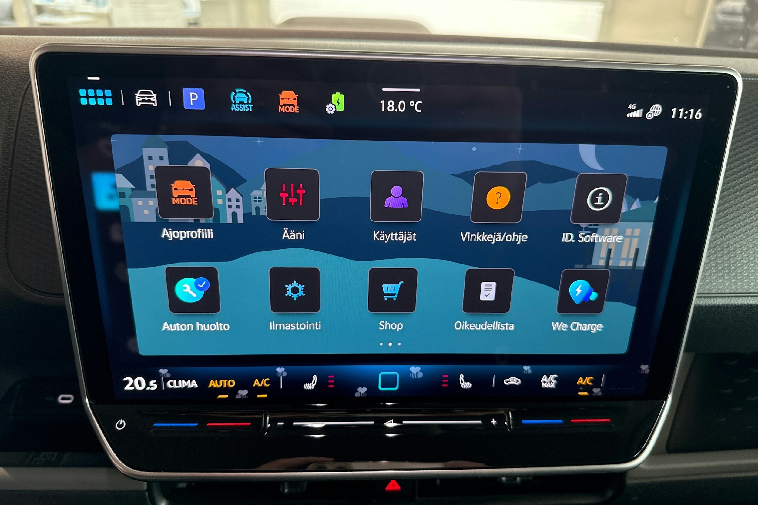 valkoinen Volkswagen ID. Buzz Cargo 2025 kuva 17.