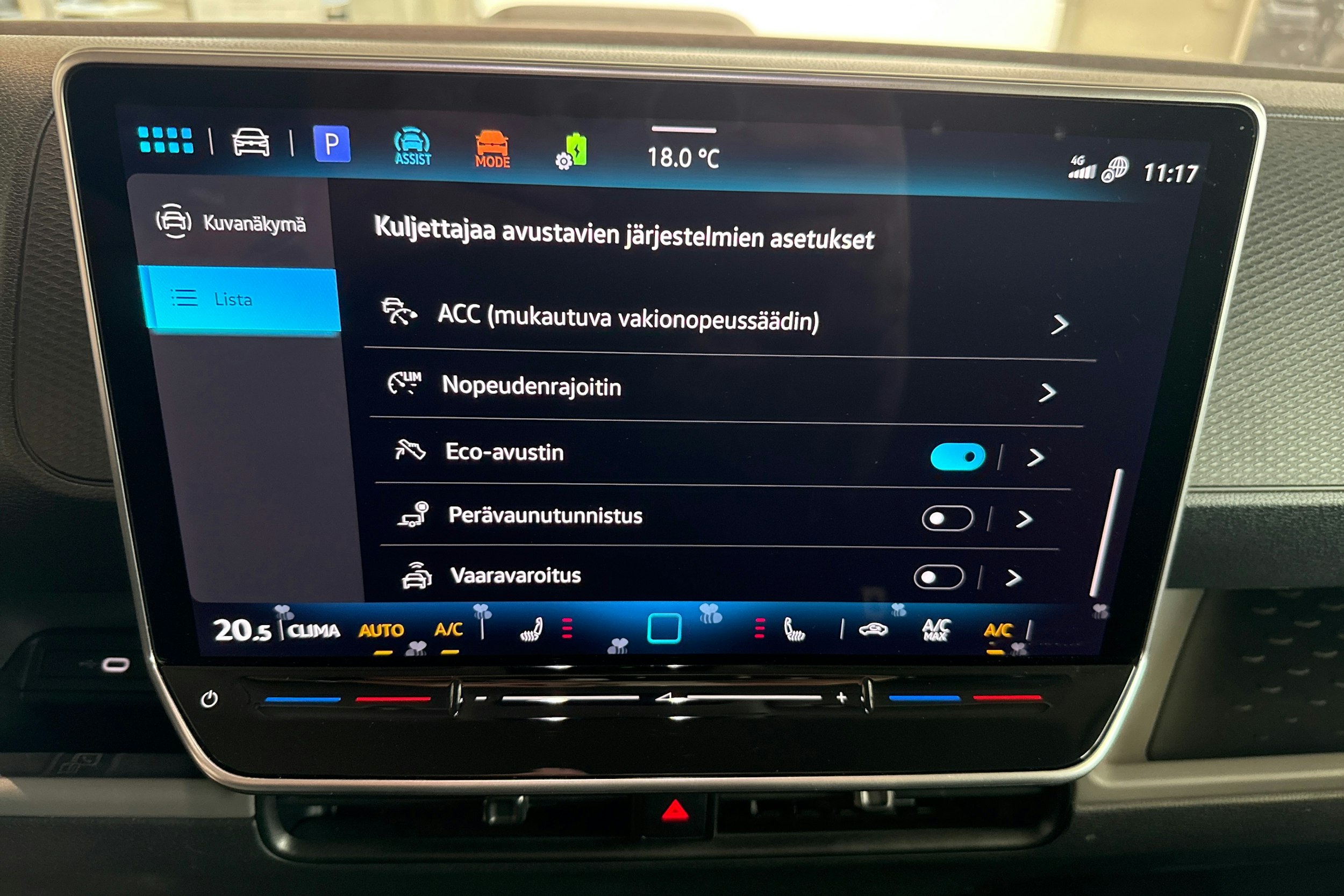 valkoinen Volkswagen ID. Buzz Cargo 2025 kuva 24.