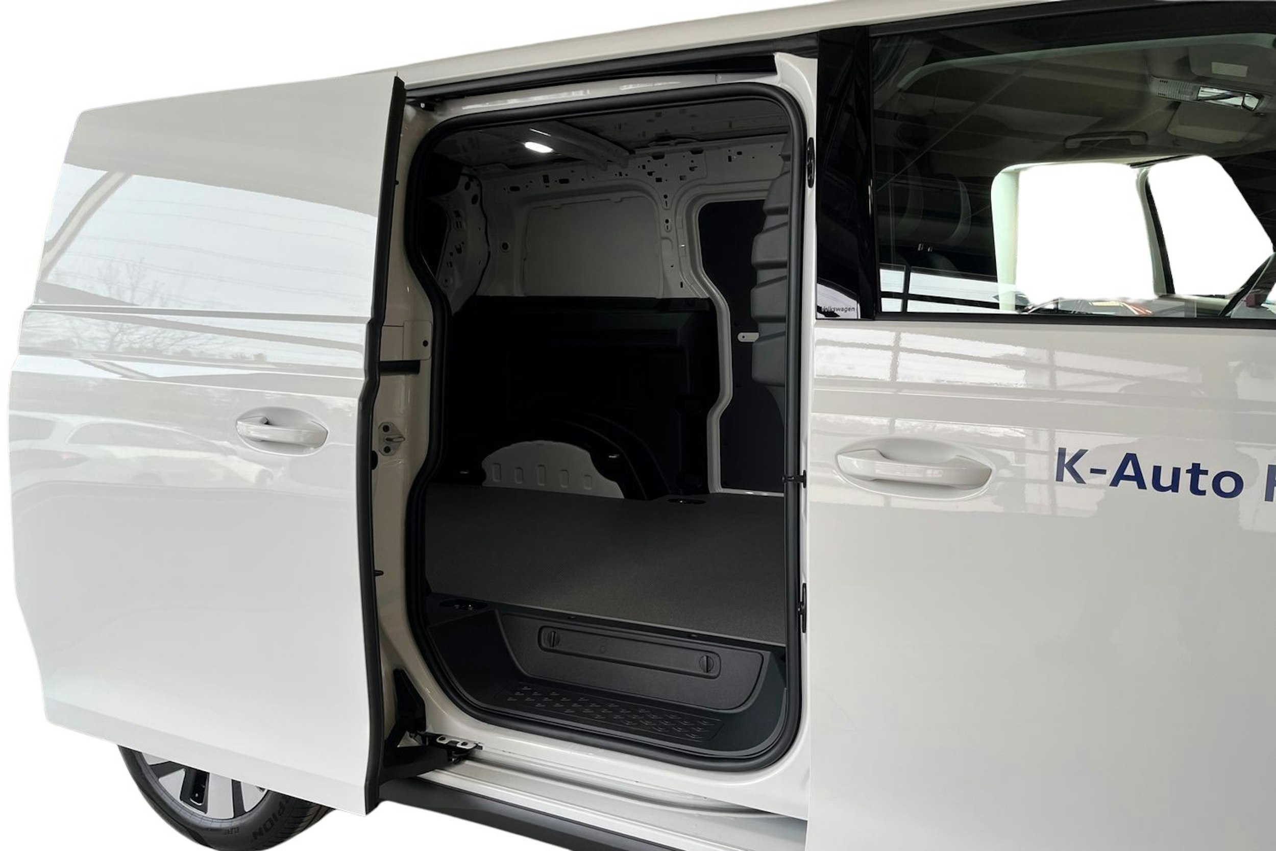 valkoinen Volkswagen ID. Buzz Cargo 2025 kuva 7.