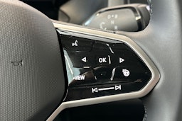 harmaa Volkswagen ID. Buzz Cargo 2025 kuva 18.
