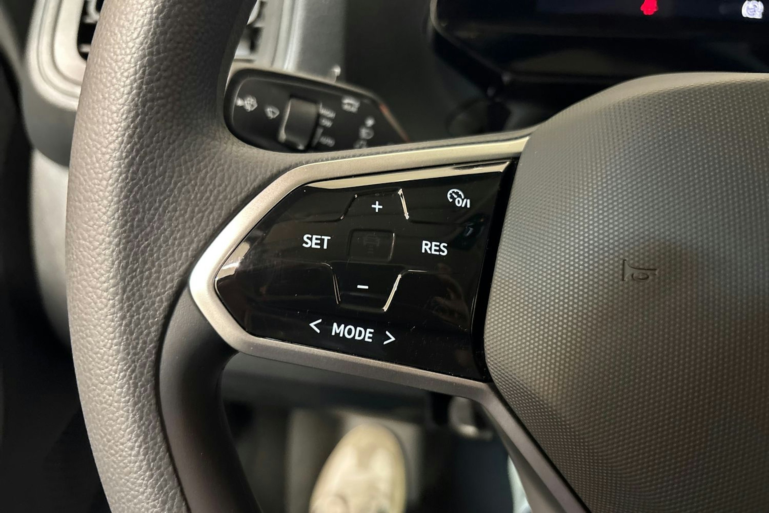 sininen Volkswagen ID. Buzz Cargo 2025 kuva 13.