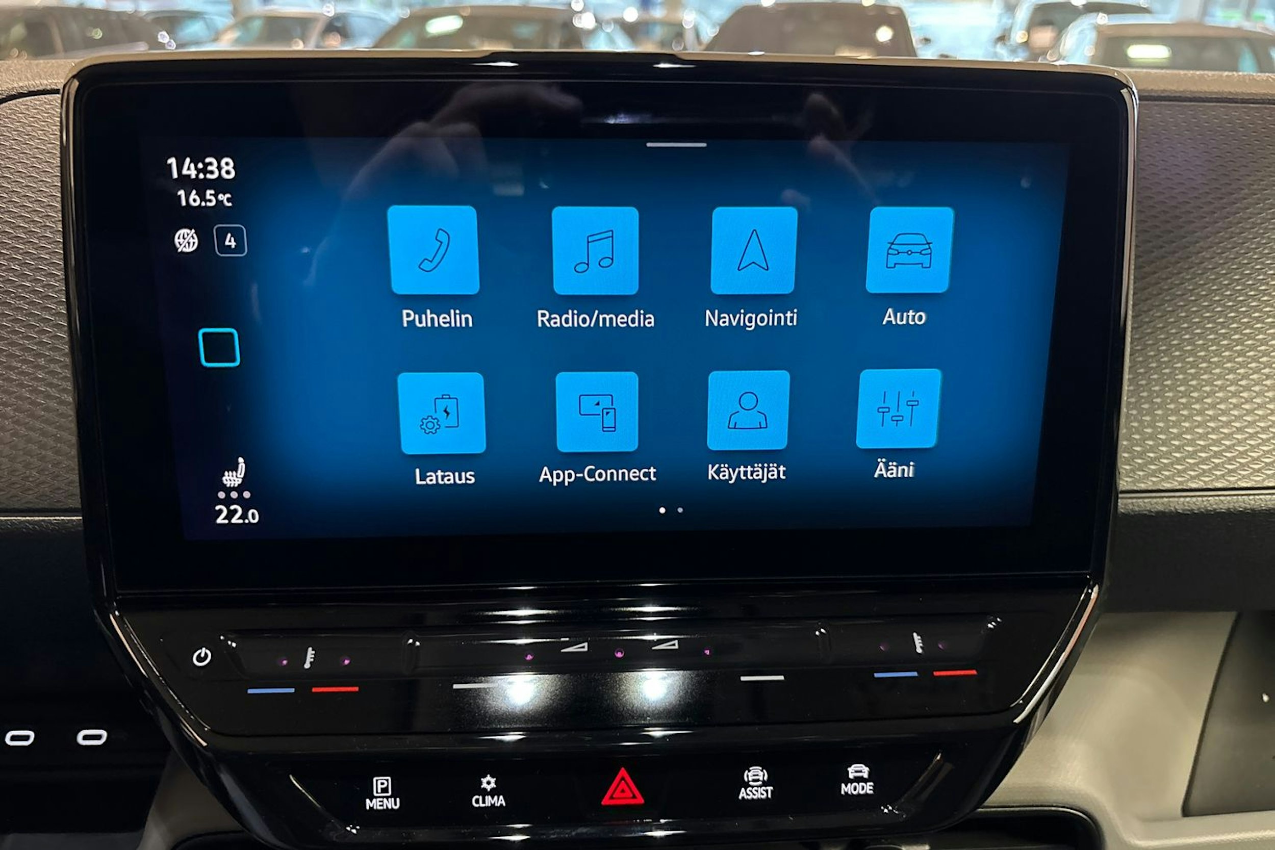 sininen Volkswagen ID. Buzz Cargo 2025 kuva 16.