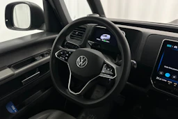 musta Volkswagen ID. Buzz Cargo 2025 kuva 13.