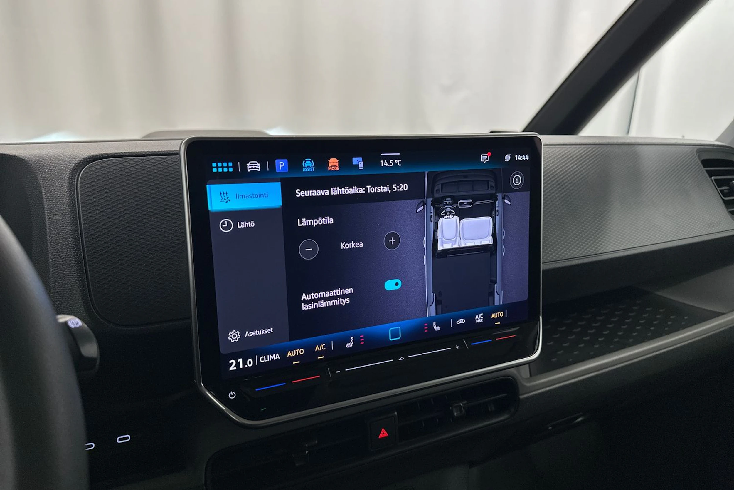 musta Volkswagen ID. Buzz Cargo 2025 kuva 21.