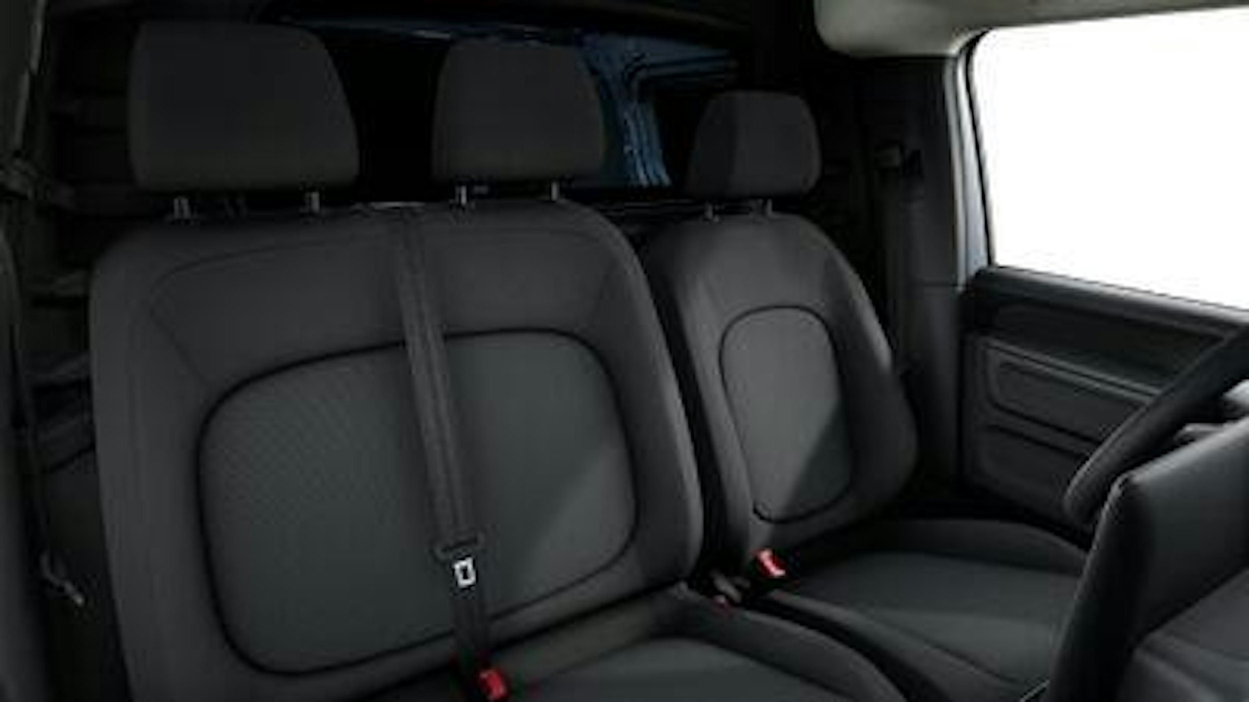 met. harmaa Volkswagen ID. Buzz Cargo 2025 kuva 8.