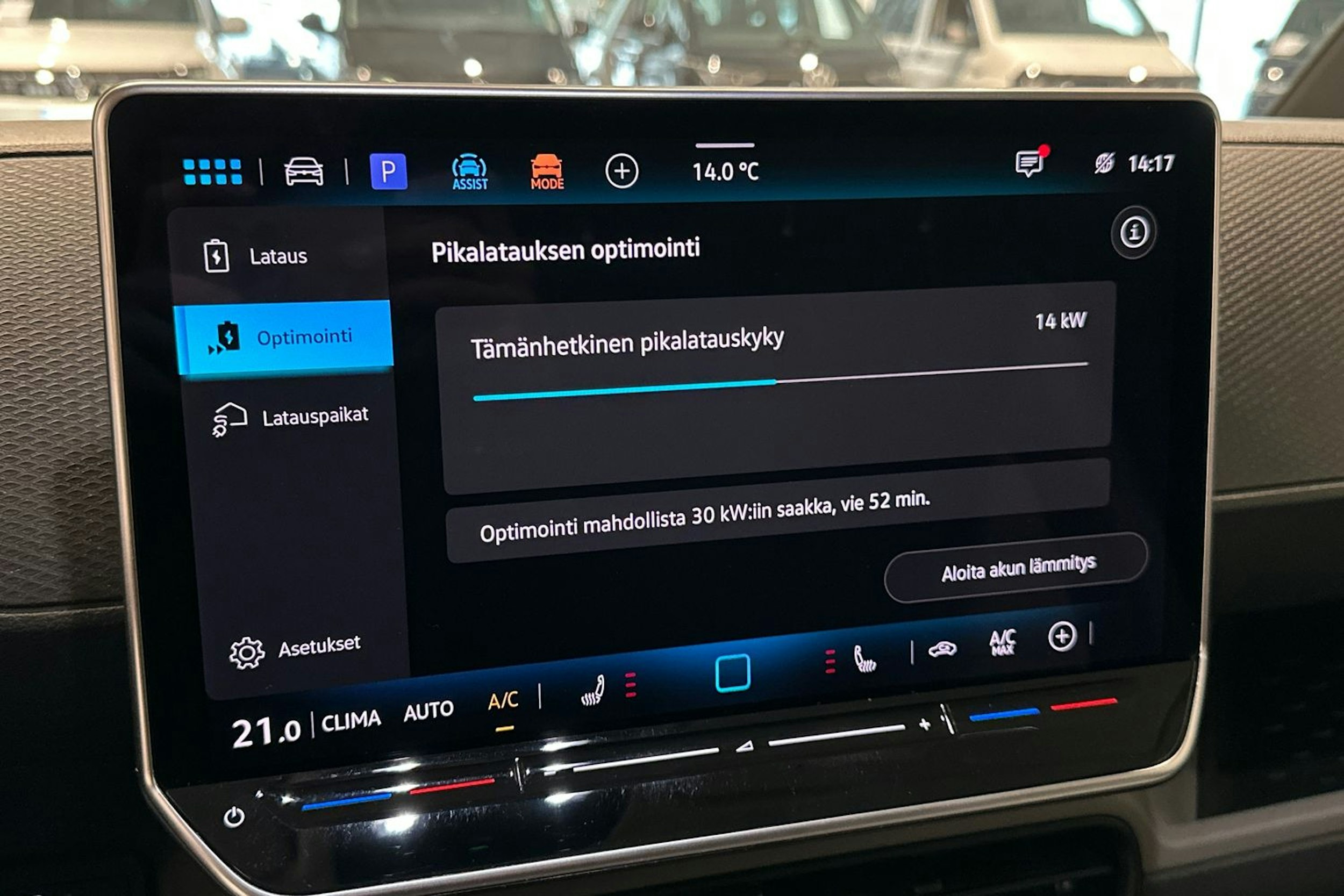 Musta Volkswagen ID. Buzz Cargo 2025 kuva 17.