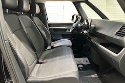 Musta Volkswagen ID. Buzz Cargo 2025 kuva 20.