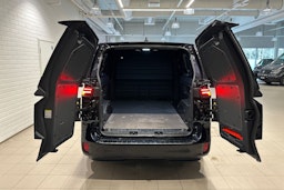 Musta Volkswagen ID. Buzz Cargo 2025 kuva 23.