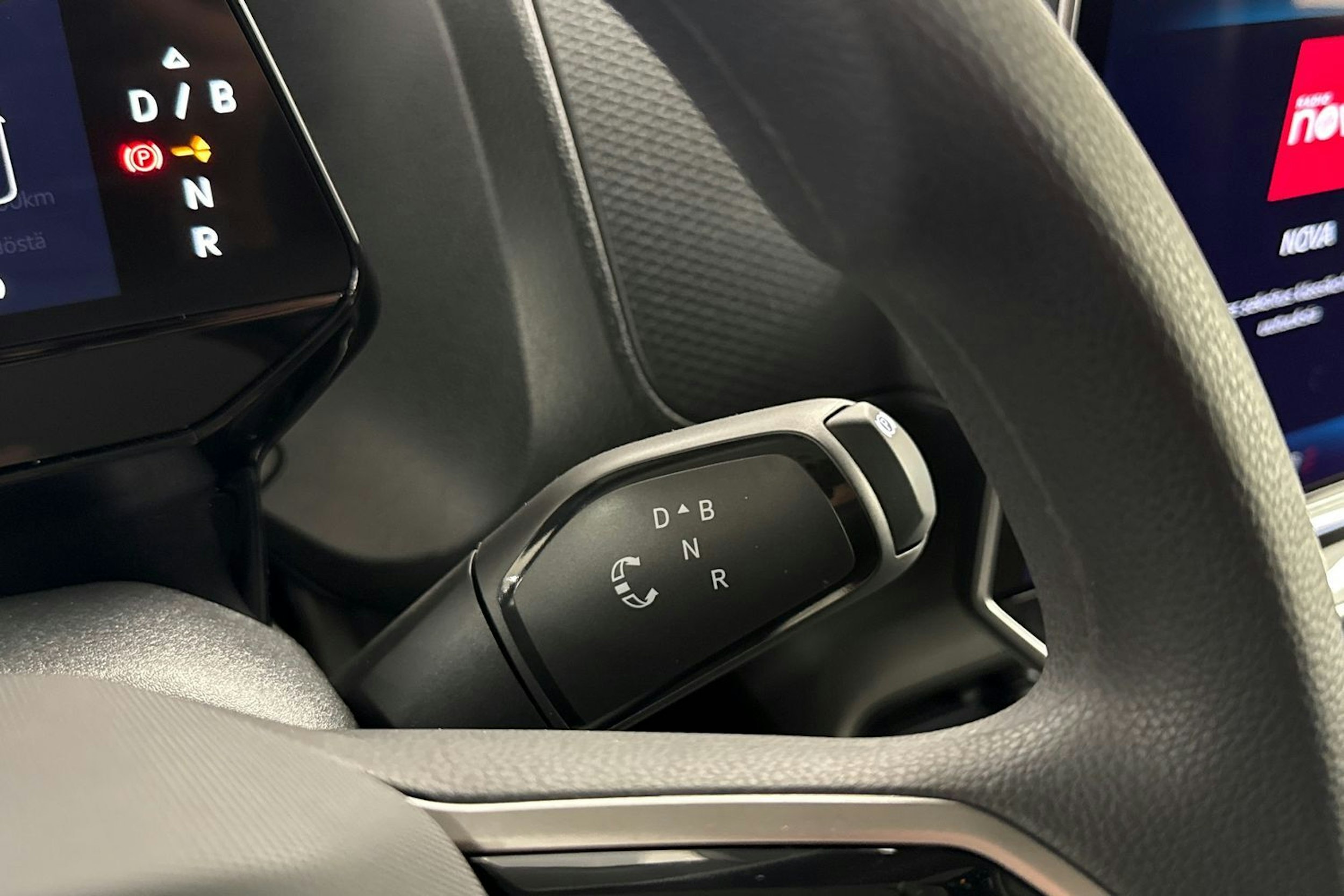 met. sininen Volkswagen ID. Buzz Cargo 2026 kuva 13.