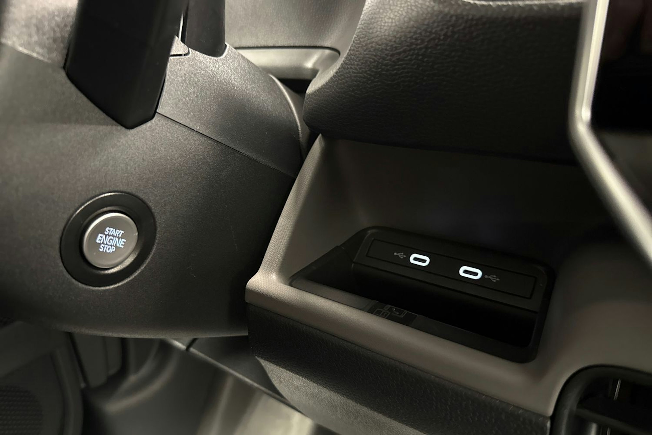 met. sininen Volkswagen ID. Buzz Cargo 2026 kuva 22.