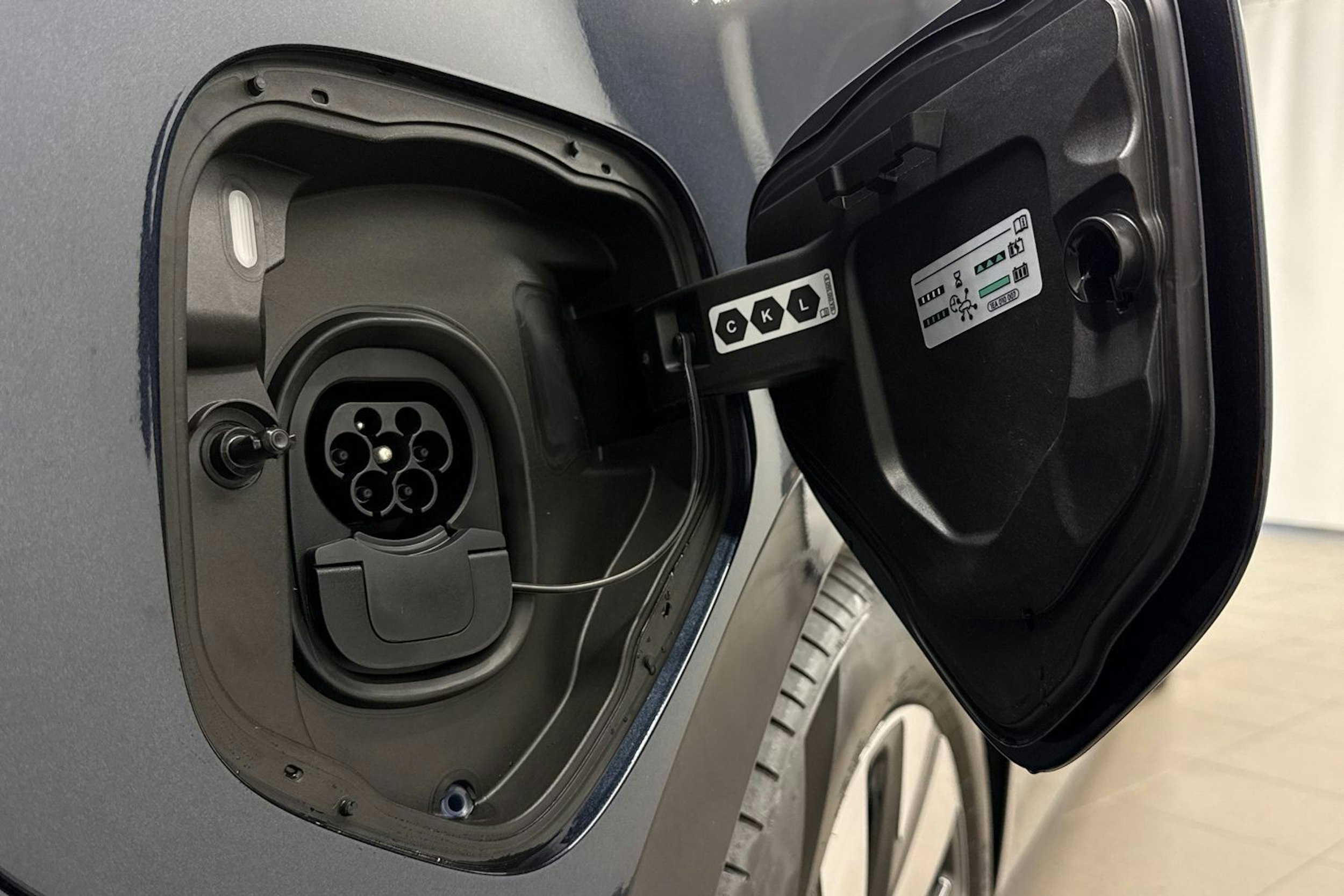 met. sininen Volkswagen ID. Buzz Cargo 2026 kuva 27.