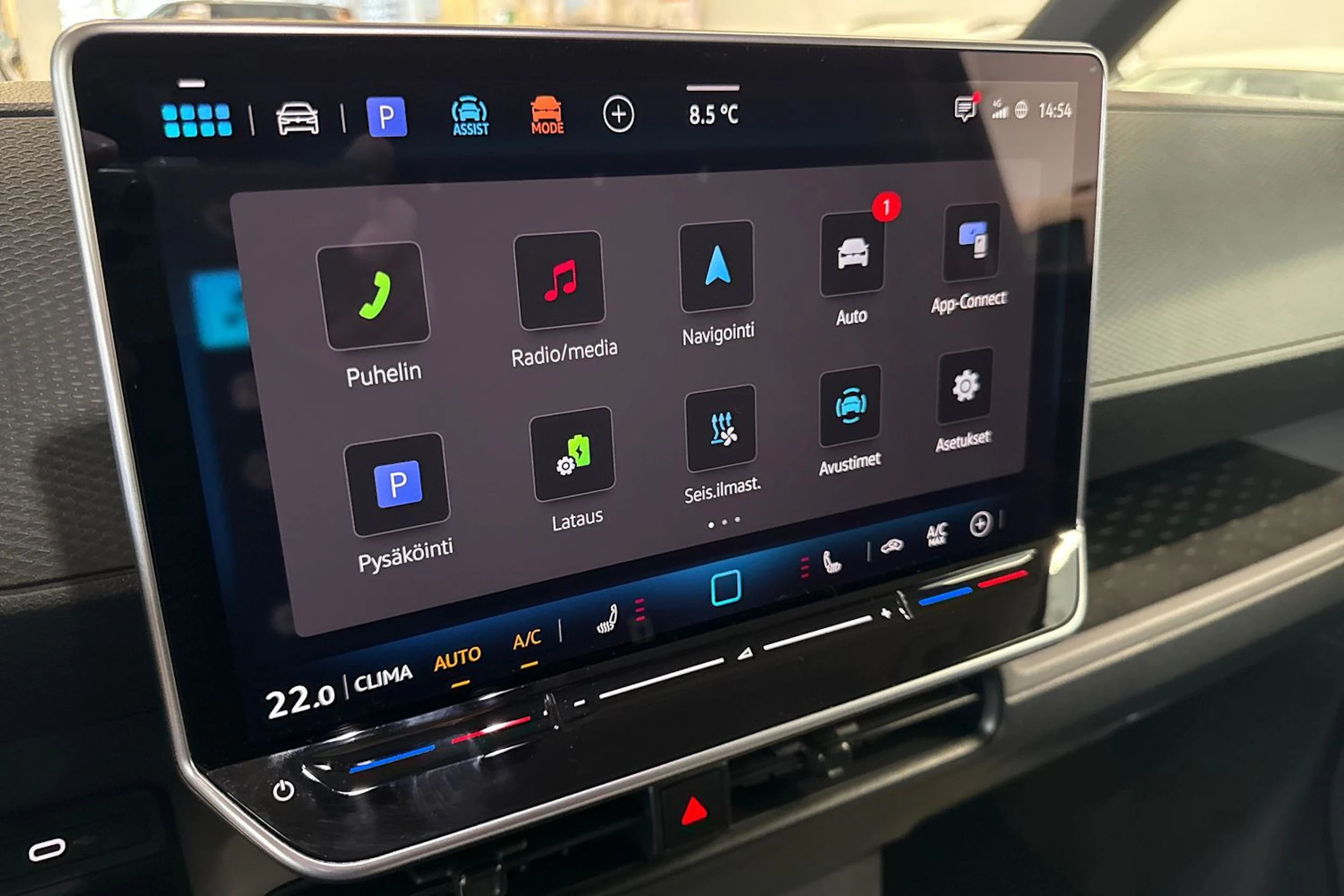 met. musta Volkswagen ID. Buzz Cargo 2026 kuva 12.