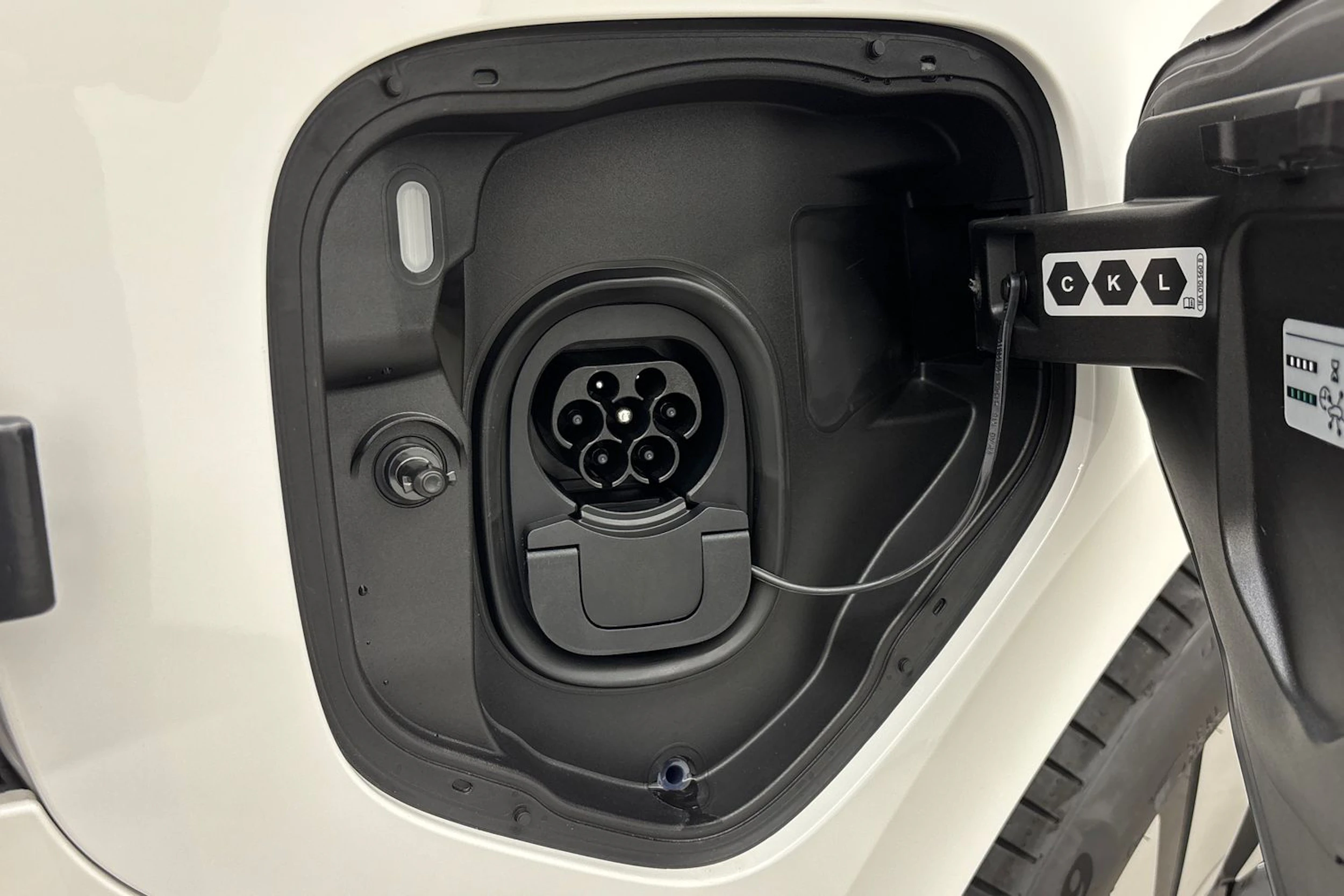 valkoinen Volkswagen ID. Buzz Cargo 2026 kuva 27.