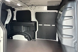 valkoinen Volkswagen ID. Buzz Cargo 2026 kuva 21.