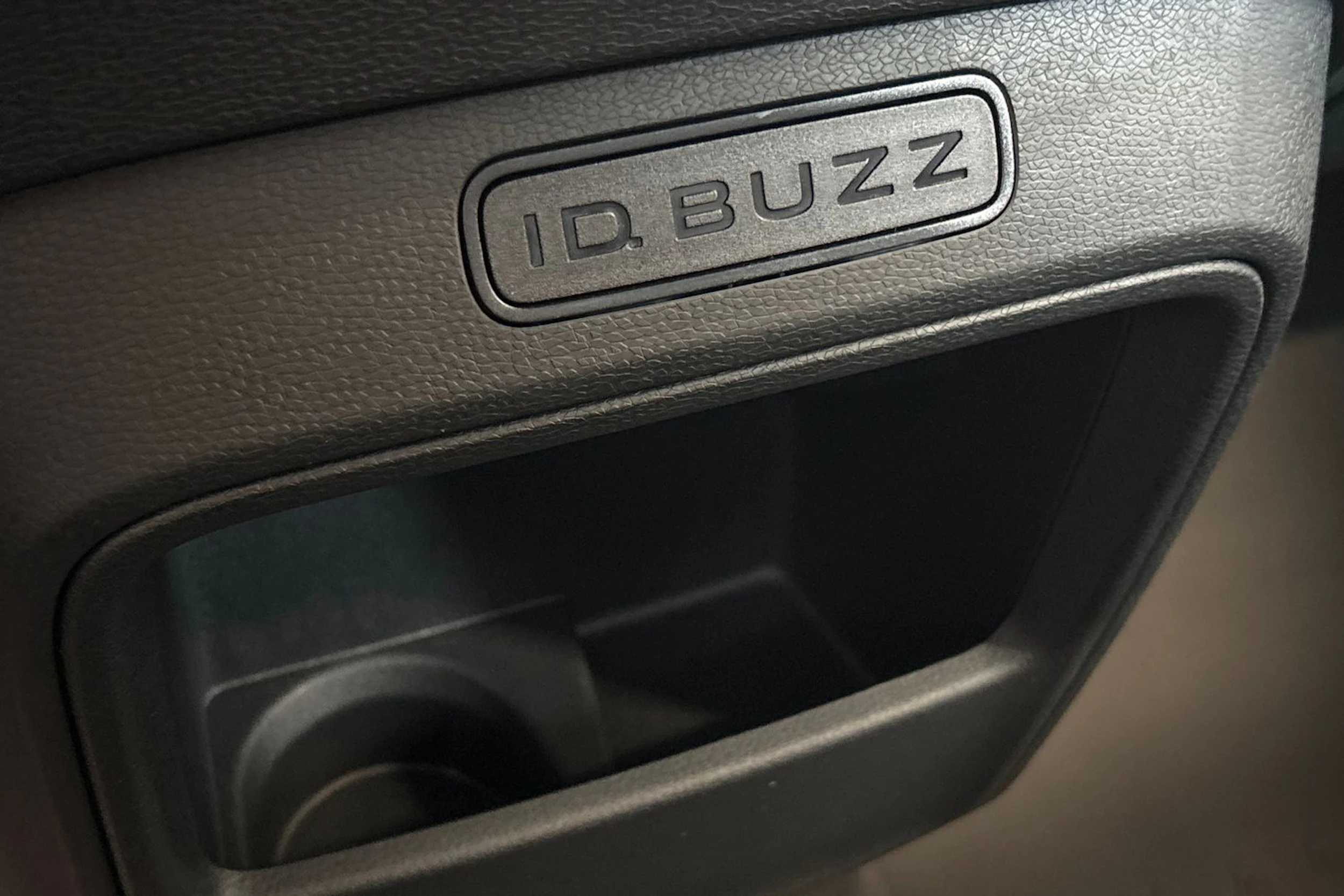 valkoinen Volkswagen ID. Buzz Cargo 2026 kuva 36.