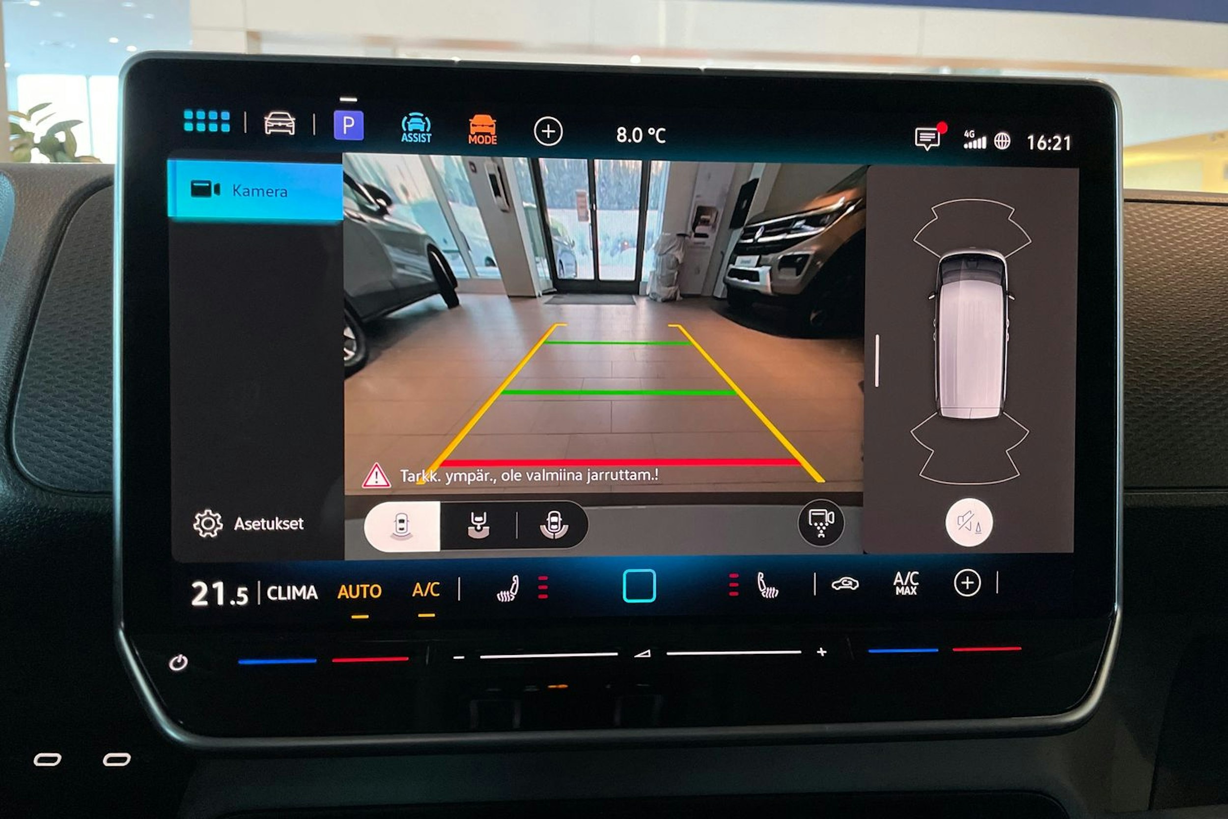 valkoinen Volkswagen ID. Buzz Cargo 2026 kuva 14.